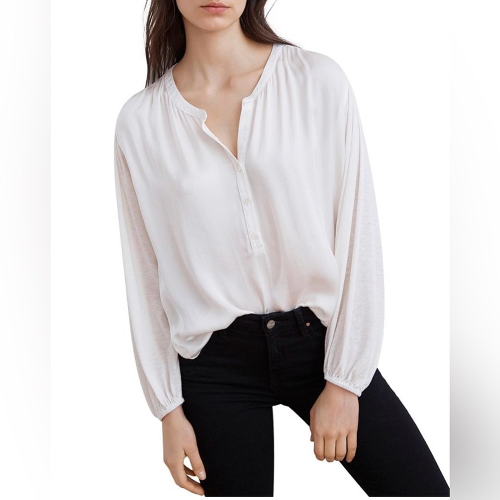 VELVET by GRAHAM & SPENCER - Relaxed V-Neck Peasant Top, Blue, Size S